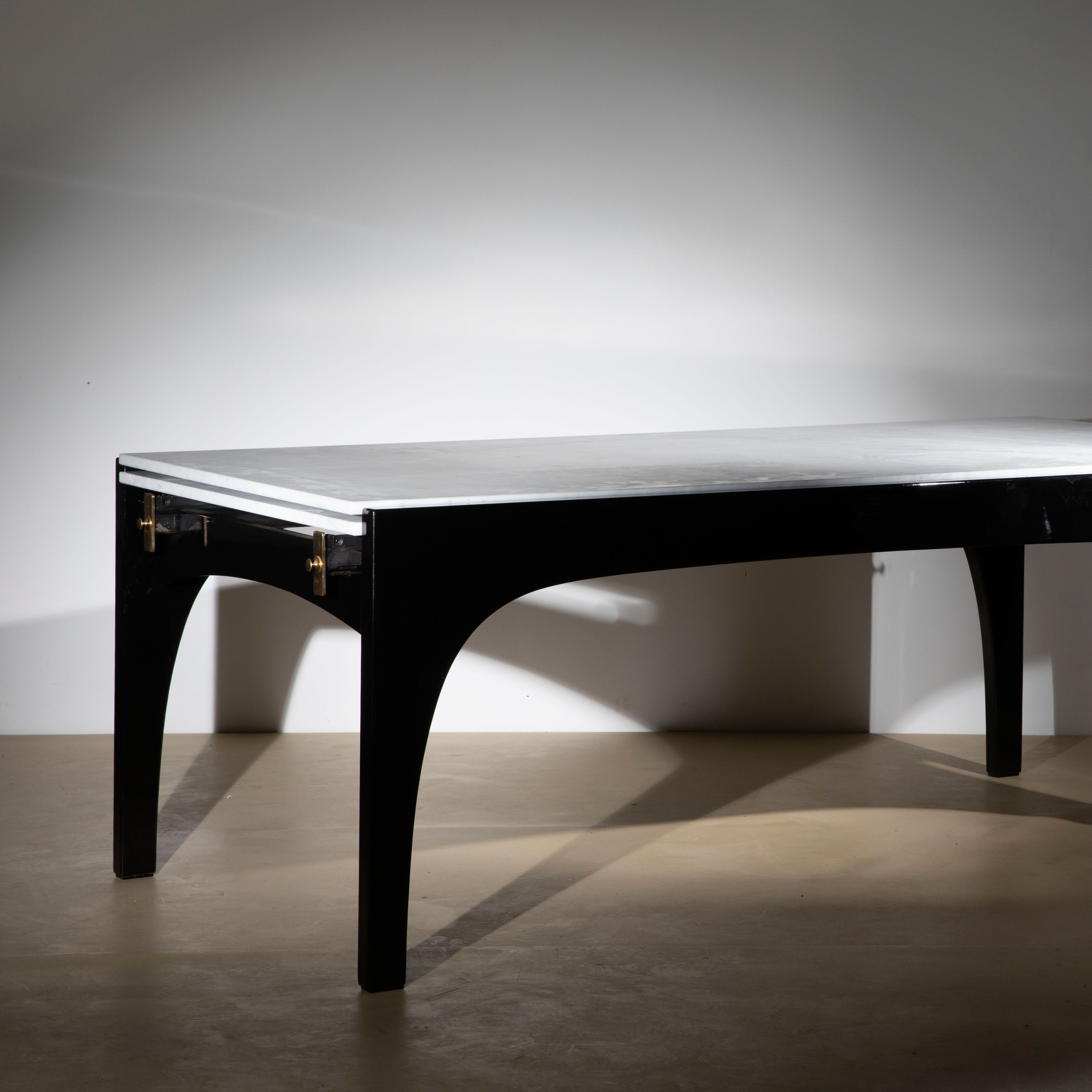 Large "Partenio" Extendable Marble and Lacquered Wood Dining Table by Ignazio Gardella for Misura Emme