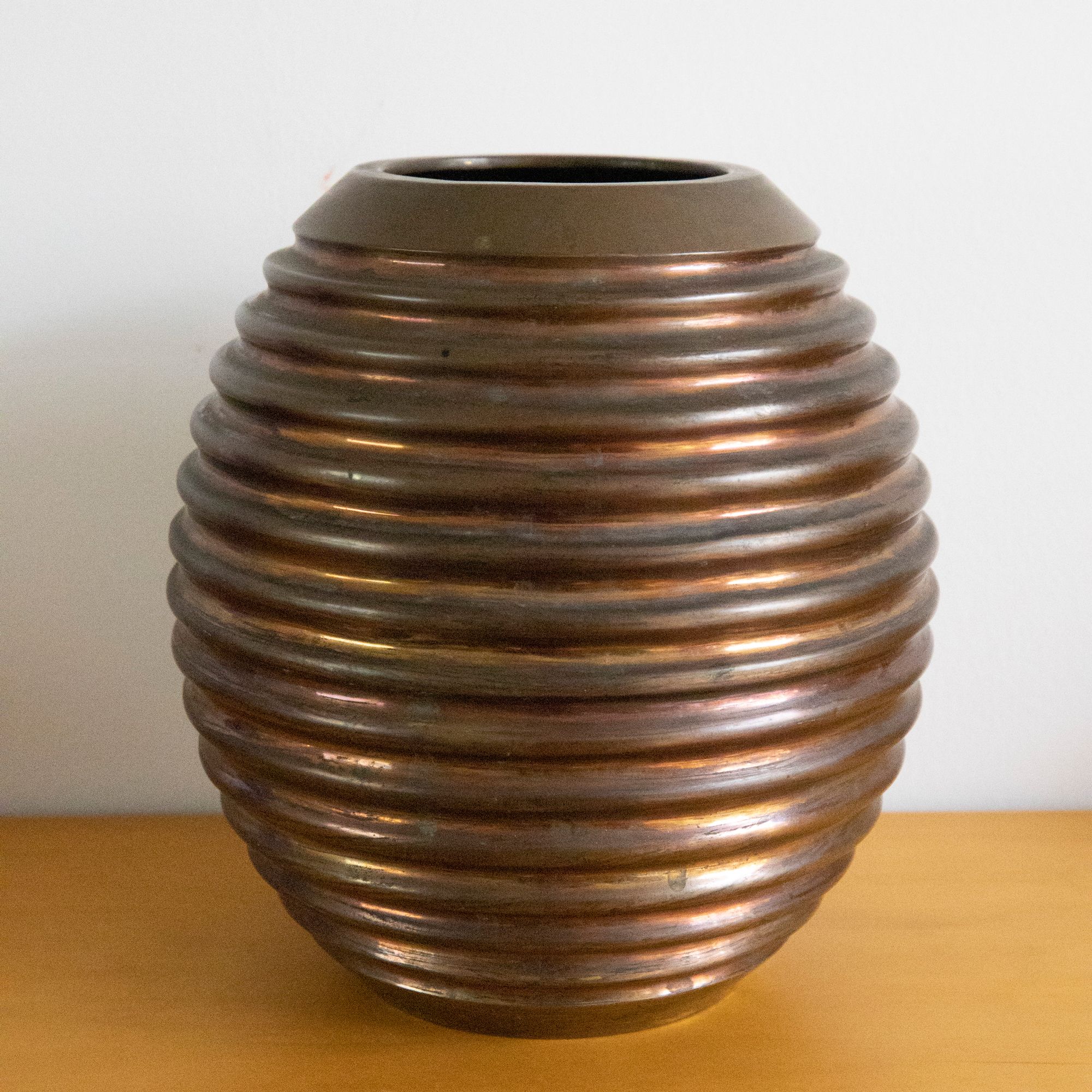 Large Italian Art Deco Lobed Vase in Copper and Brass